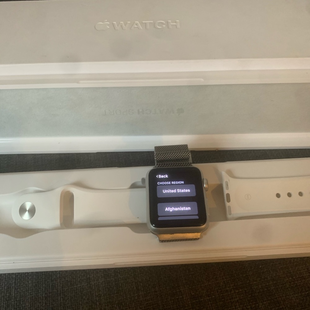 Apple Watch - Picture 3 of 7
